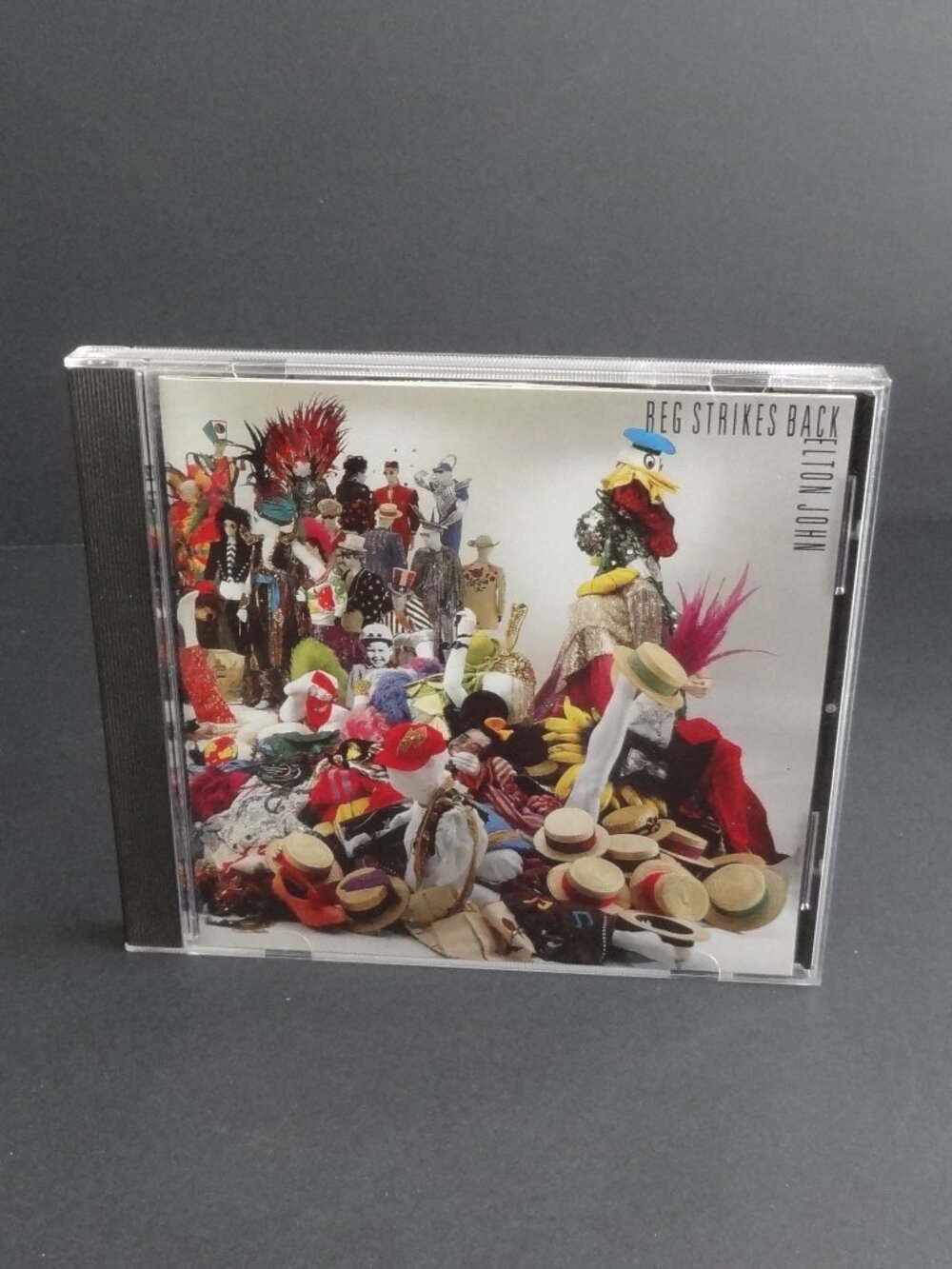 ELTON JOHN ~ Reg Strikes Back ~ CD DISC & LYRICS ~ Like NEW